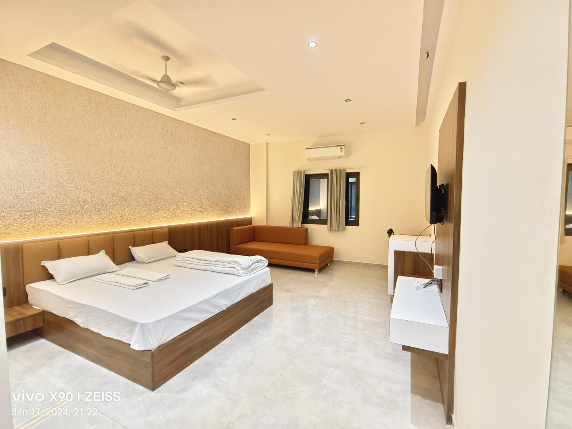 Hotel The Grand Khodiyar Visnagar Εξωτερικό φωτογραφία