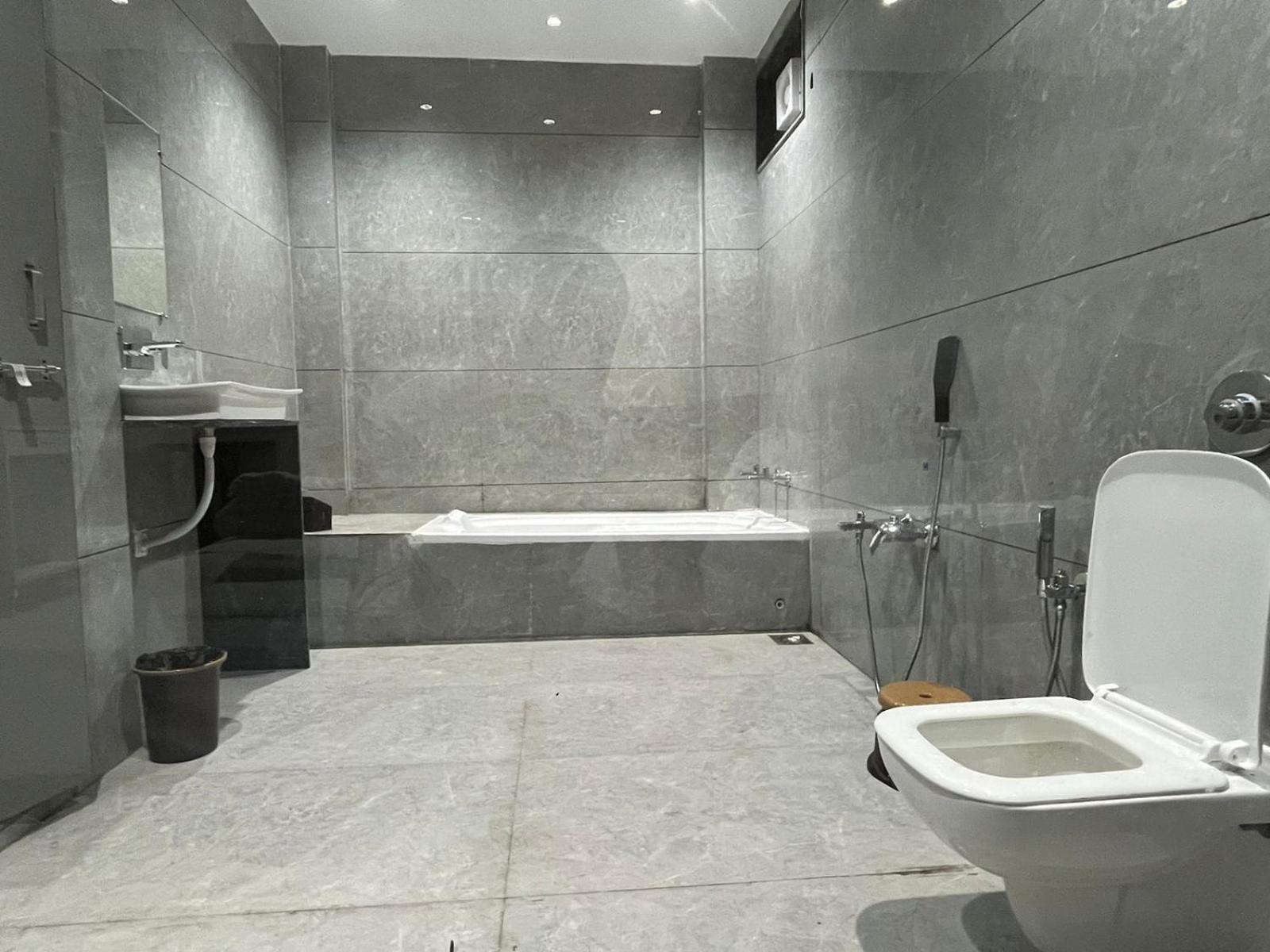 Hotel The Grand Khodiyar Visnagar Εξωτερικό φωτογραφία