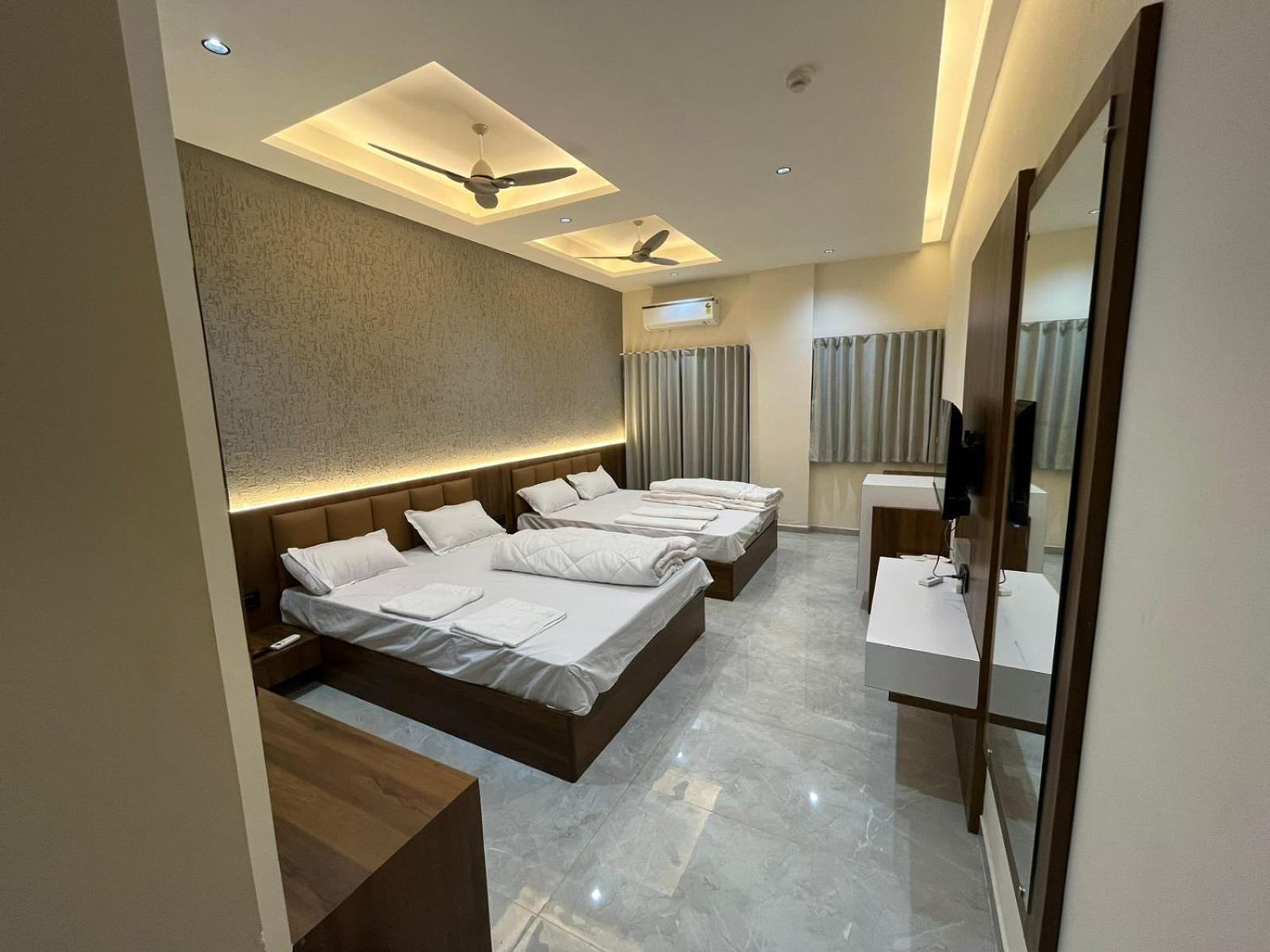 Hotel The Grand Khodiyar Visnagar Εξωτερικό φωτογραφία